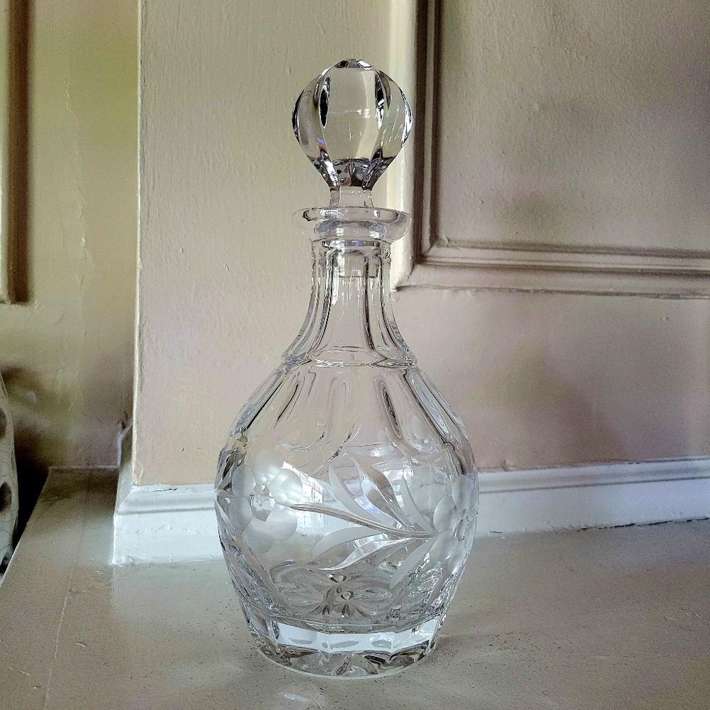 Vintage Crysral Decanter With Stopper
